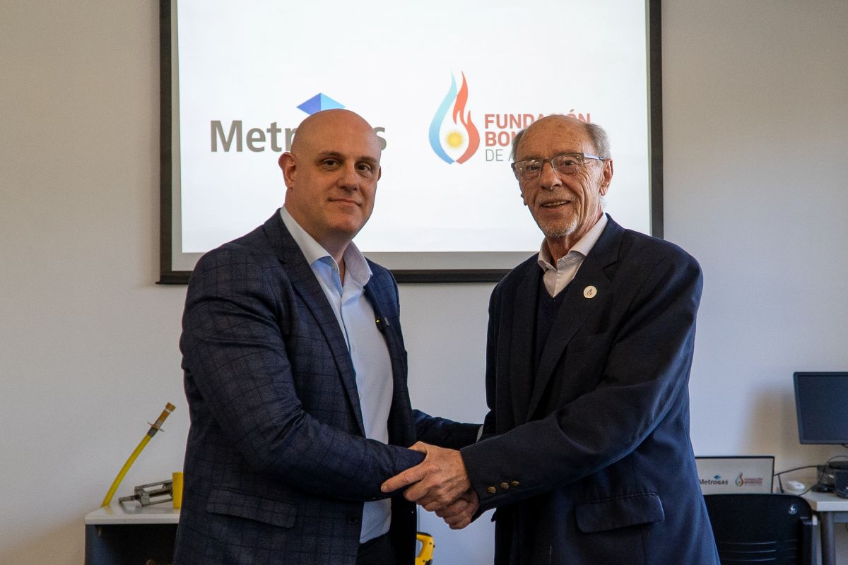 MetroGAS and the Argentine Firefighters Foundation formalize their alliance for emergency training - Noticias Ambientales